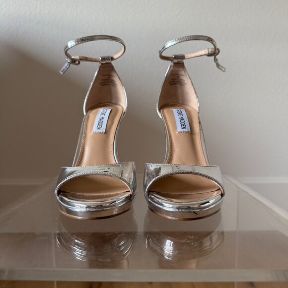 Steve Madden Wiley Silver Chrome Stiletto Heels Metallic Open Toe Size 6 NYE - Picture 13 of 14